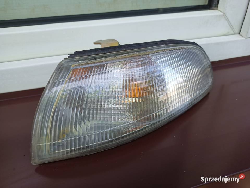 Mazda 626 GE IV kierunkowskaz kierunek migacz Sieradz