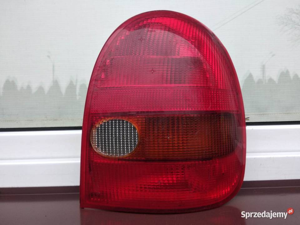 Opel Corsa B 3d lampa tyłtylna prawa wkład Sieradz