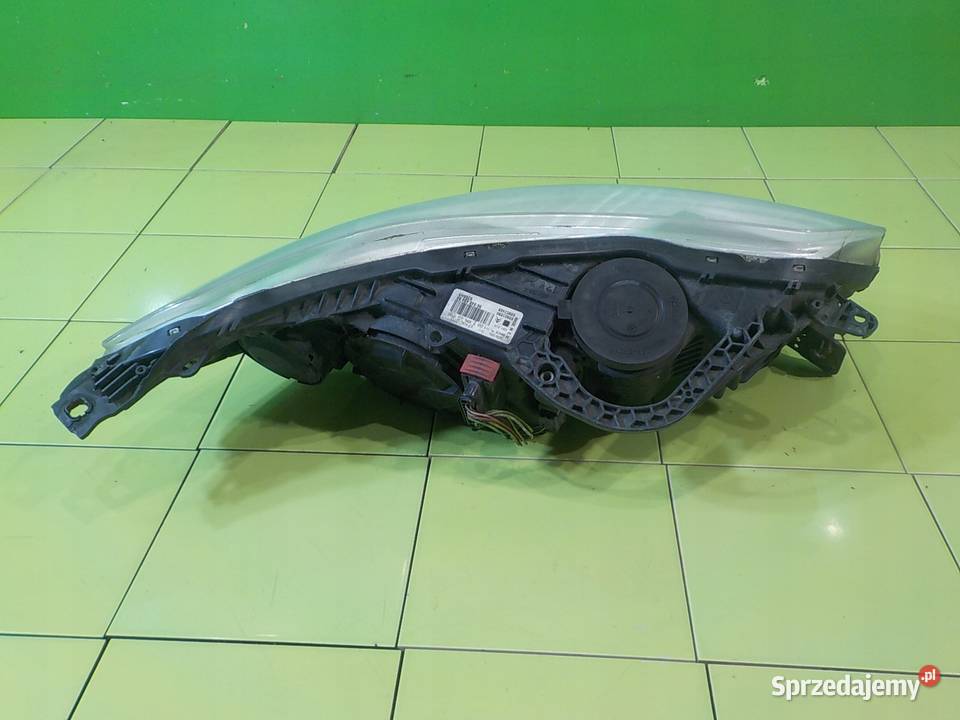 CITROEN C5 III 10r SEDAN 4D lampa lewa przod Lampy przednie Suków