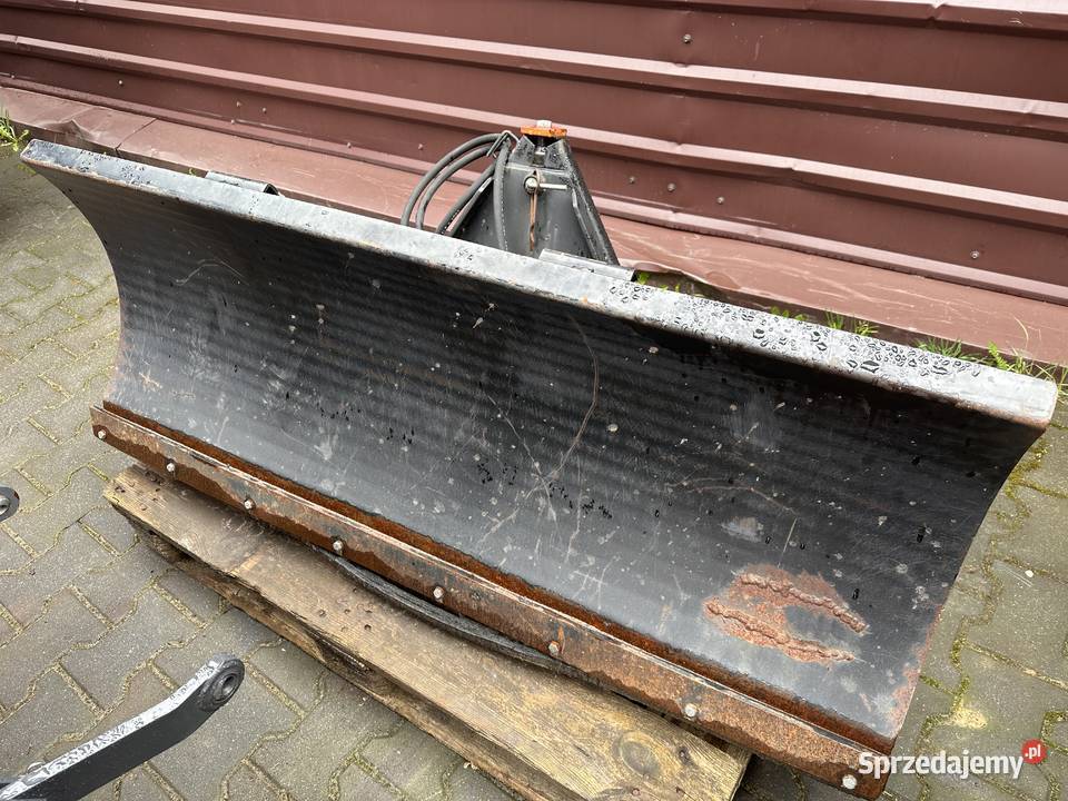 KUBOTA F2560 2002AGREGAT 160 PŁUG 140 KABINA Gdańsk