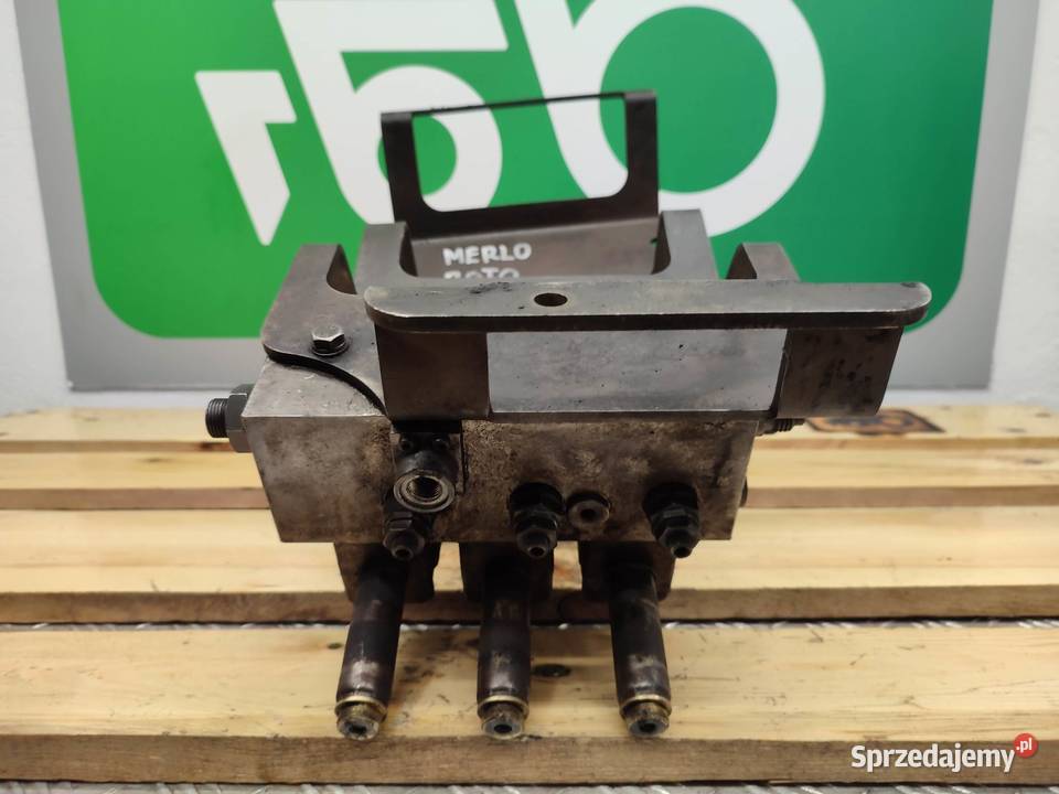 Blok hydrauliczny Merlo 4025 M18040077A Pozostałe Części Wilkowo