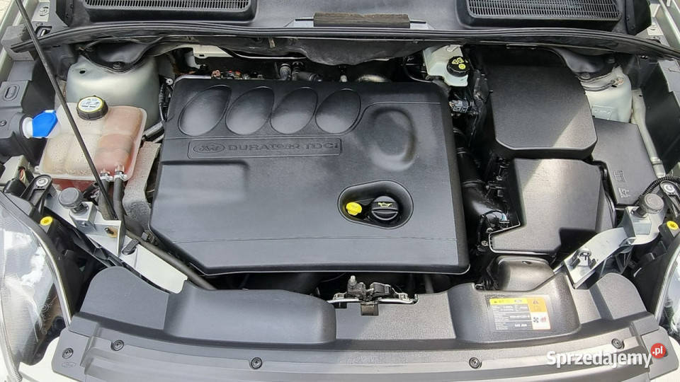 Ford Kuga Serwis Panorama 20 136 4x4 GWARANCJA 2000cm3 sprzedam