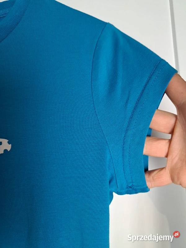 Stylowa koszulka marki Feewear Topy i koszulki Trąbki Wielkie