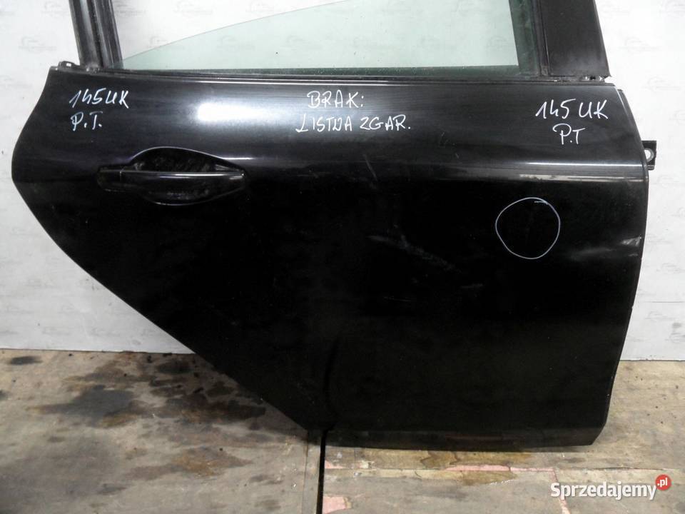 PEUGEOT 208 I 12r drzwi prawy tył