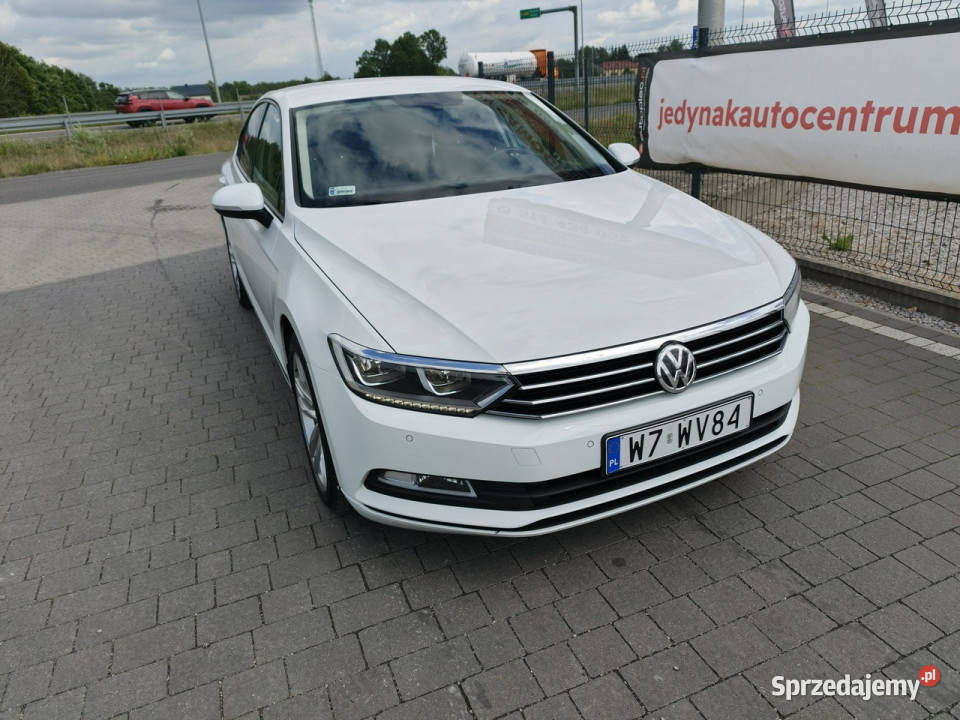 Volkswagen Passat Piękny Volkswagen Passat B8 B8