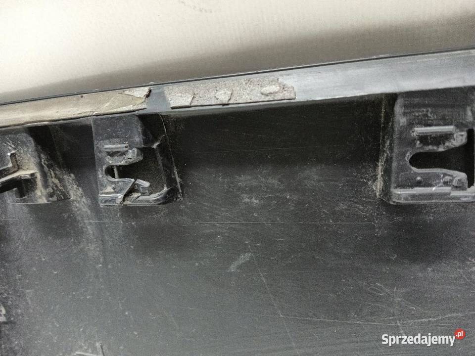 LISTWA BOCZNA PRAWA VW CRAFTER II 7C3853536