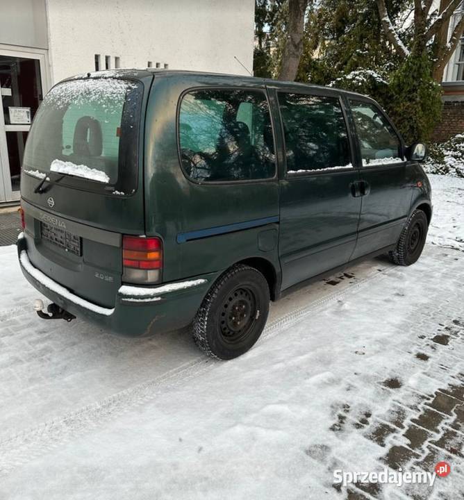 Nissan Serena 20 benzyna klima 7osob z Niemiec nieuszkodzony Serena Rumia