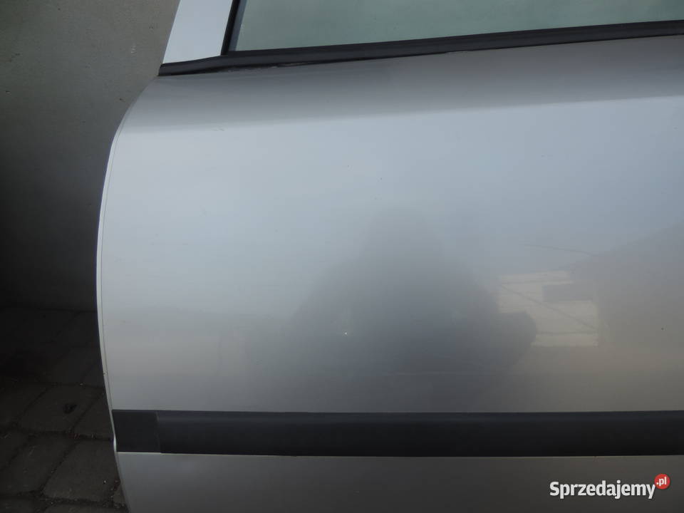 Drzwi lewy tył Astra 2 HB kolor z147 Rok produkcji 2000 Nowy Sącz