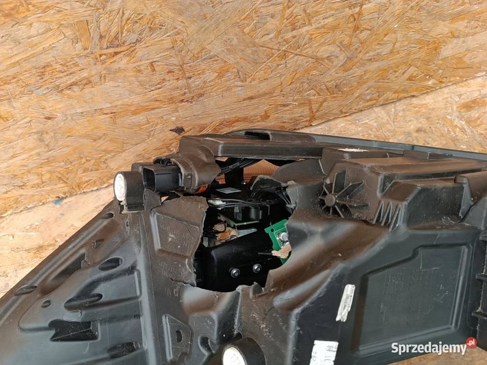 LAMPA PRAWA PRZÓD REFLEKTOR EU JX7B13E016AF FORD Nowy Tomyśl