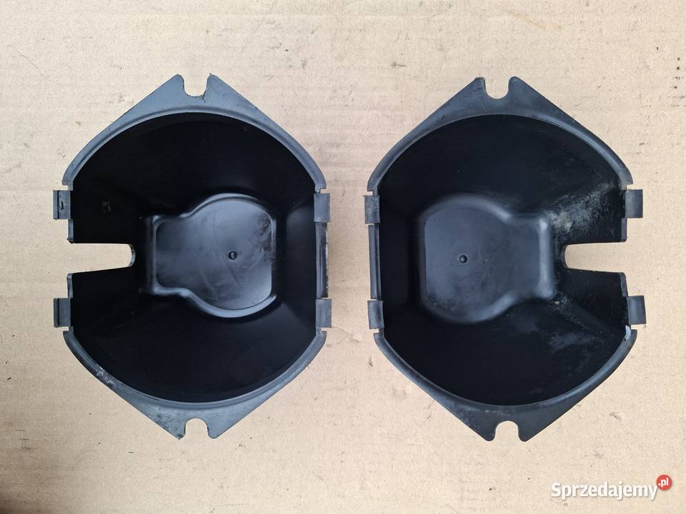 Wewnętrzne plastikowe osłony reflektorów Fiat Strzelce Opolskie