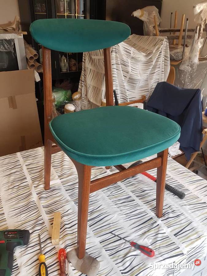 Krzesła PRL autor Rajmund Hałas lata 6070 Szczecin