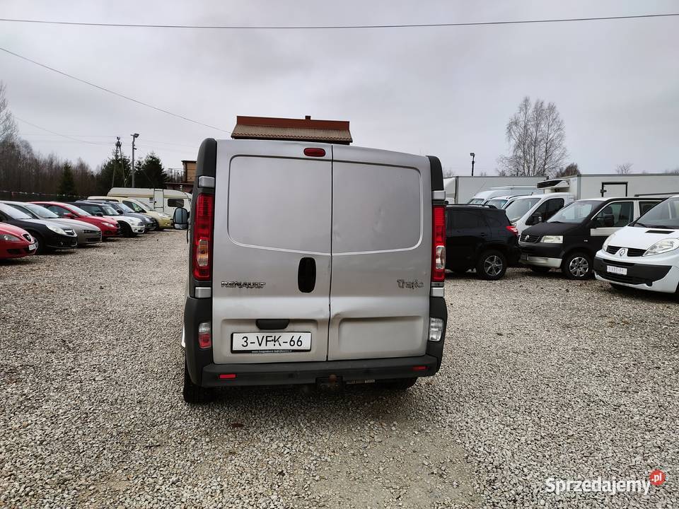 Renault Trafic 2010 r Smyków