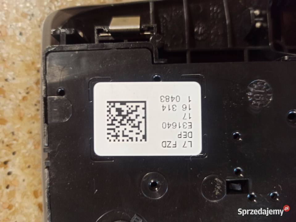 BMW F20 OŚWIETLENIE LAMPKA KABINY SOS 6826921