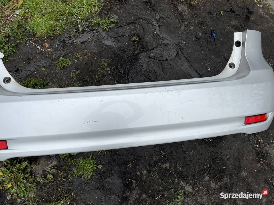 Zderzak toyota avensis t27 lift kombi mazowieckie