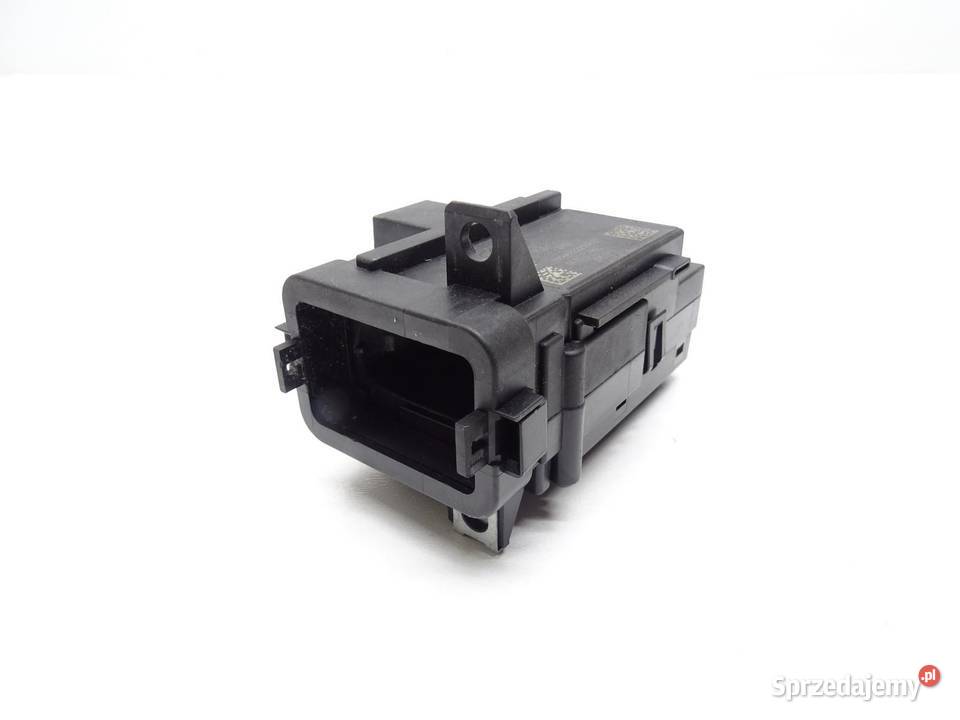 STACYJKA GNIAZDO KLUCZYKA 8K0909131D AUDI A4 B8