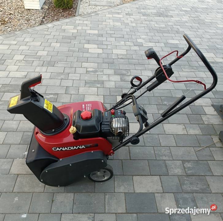 Odśnieżarka Canadiana silnik spalinowy rozruch Kosiarki spalinowe Piła sprzedam