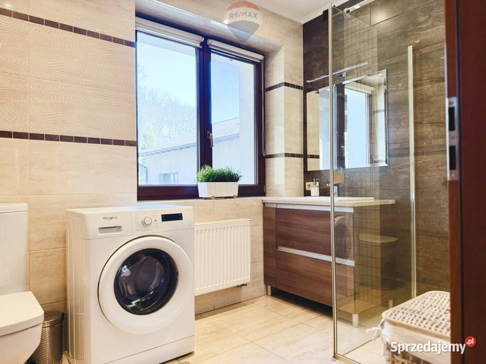 Komfortowy dom do zamieszkania w Czarkowie Nieruchomości Czarków