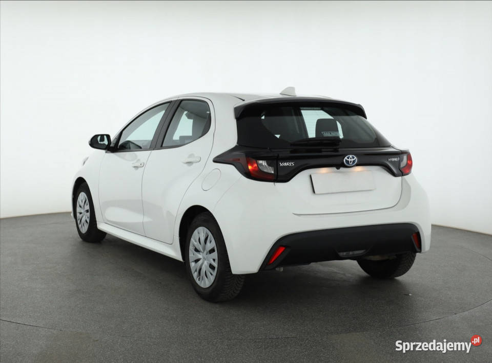 Toyota Yaris 15 Hybrid sprzedam