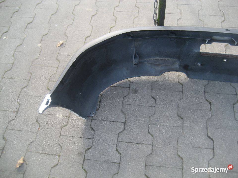 mazda 323 8994r zderzak tył tylni wersja 3 drzwi Rakoniewice sprzedam