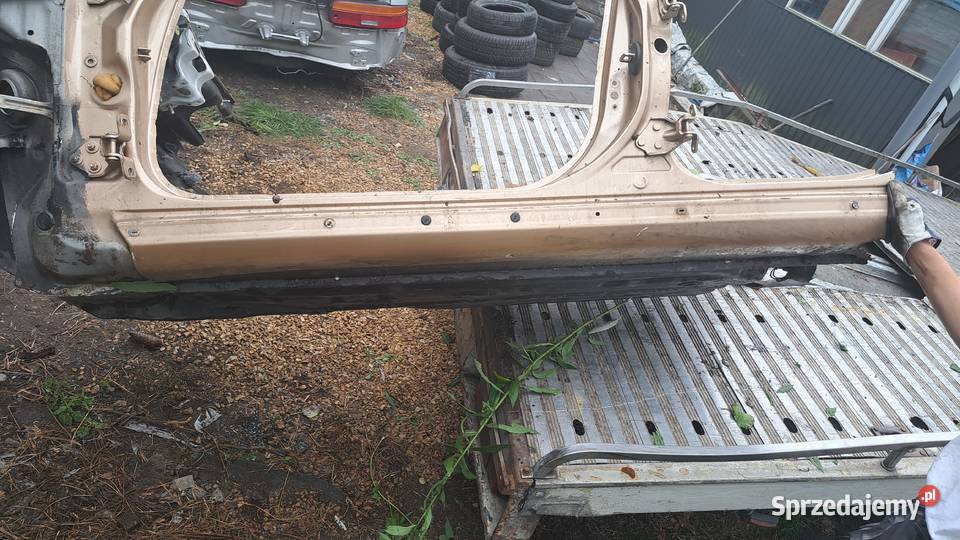 Próg z słupkiem Lexus LS400 UCF10 93r Stan Częstochowa