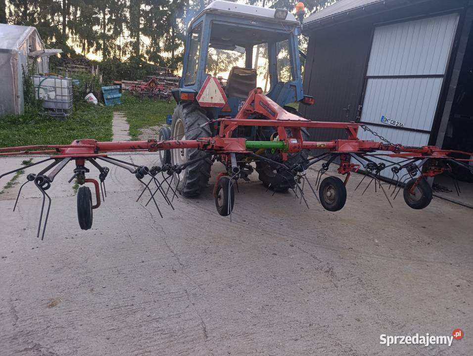 Pająk 560m przetrząsarka przewracarka nieuszkodzony Zgrabiarki i przetrząsacze Jastrzębia