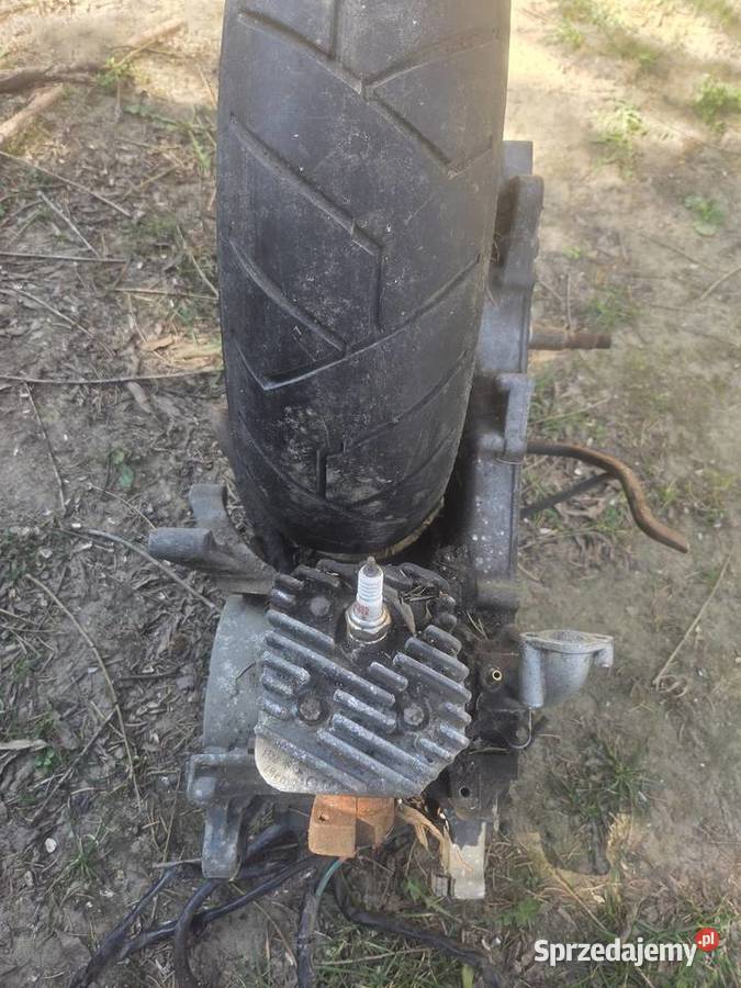 Peugeot speedfight 2 2x silnik na cześci 1km Trzcianka sprzedam