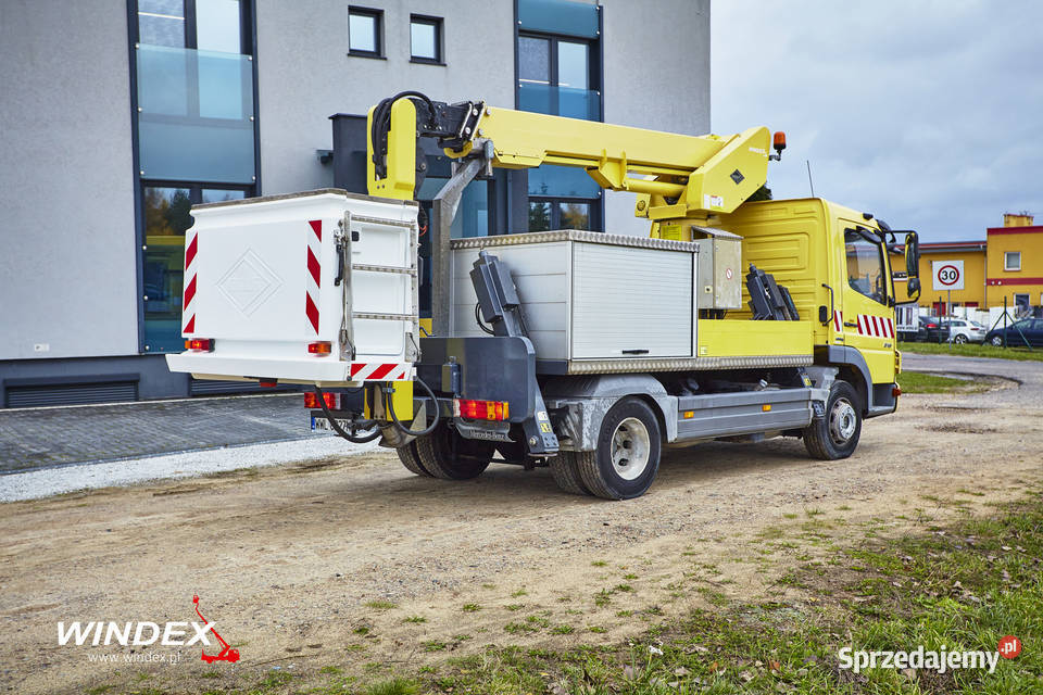Podnośnik koszowy Versalift VT51NF Chojnice