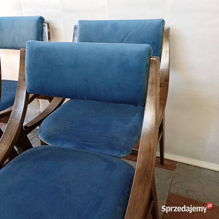 Cztery krzesła SKOCZKI GFM57 renowacji Puszczykowo