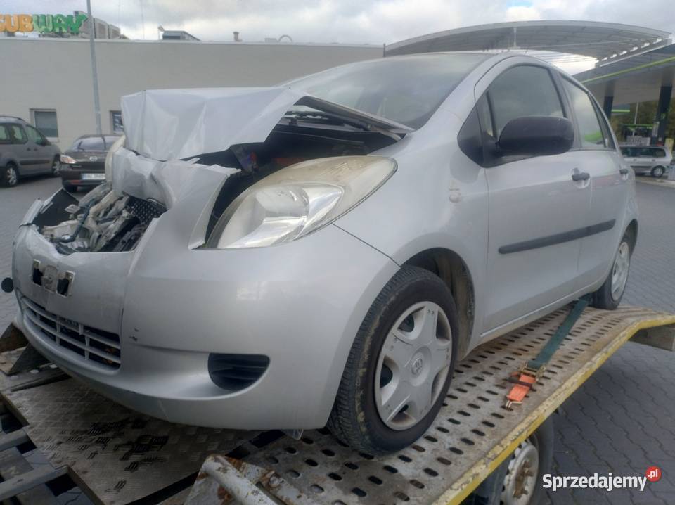 Toyota Yaris II Luna 10 B 2006r 5Drzwi Lak 1E7 warmińsko-mazurskie Elbląg