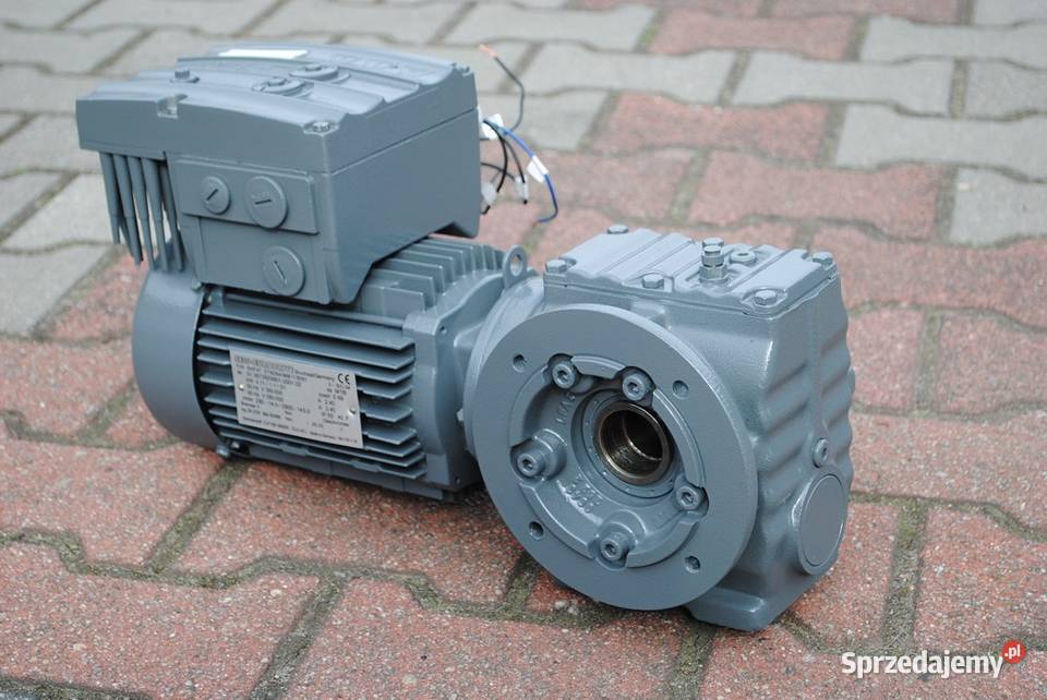 Motoreduktor kątowy 01111kw 14143obr Firmy SEW Kargowa sprzedam