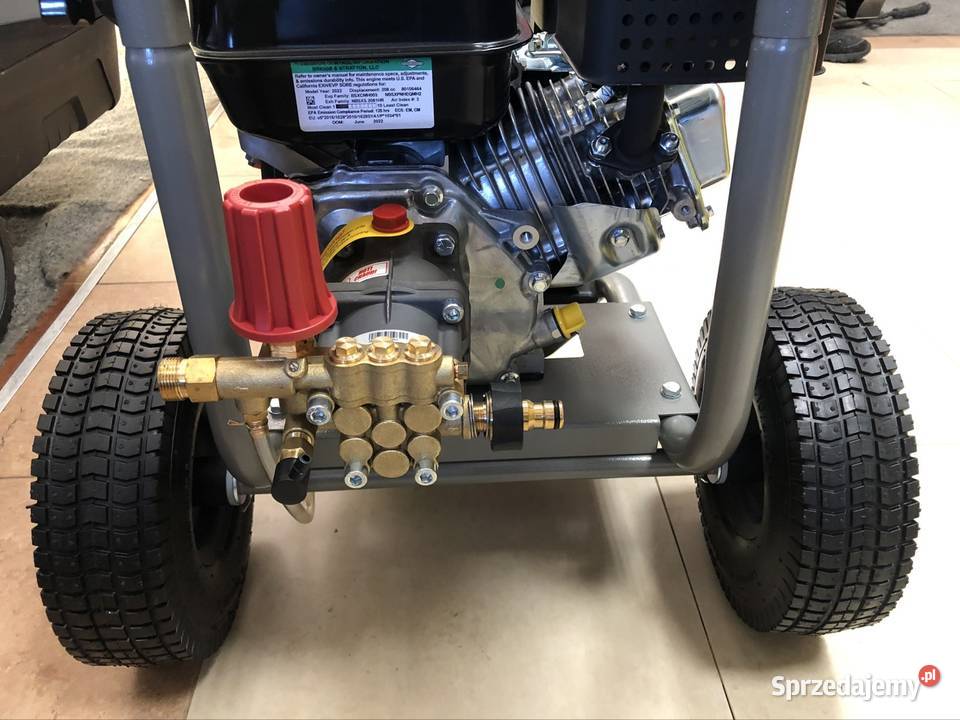 Myjka ciśnieniowa spalinowa Briggs Stratton 210 Krosno