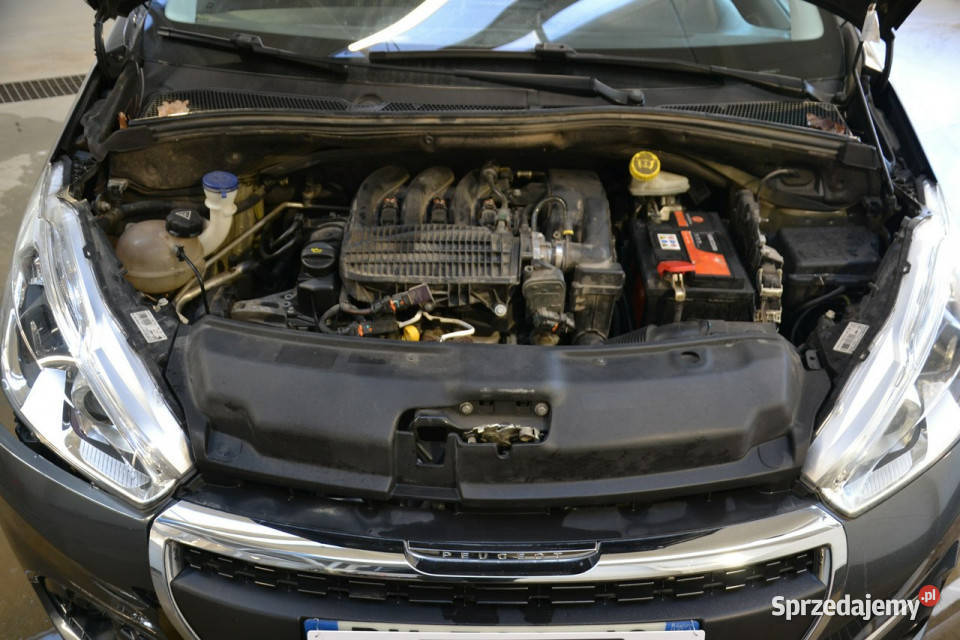 Peugeot 208 lifcie 12 benzyna 82 tablet Hatchback Kęty sprzedam