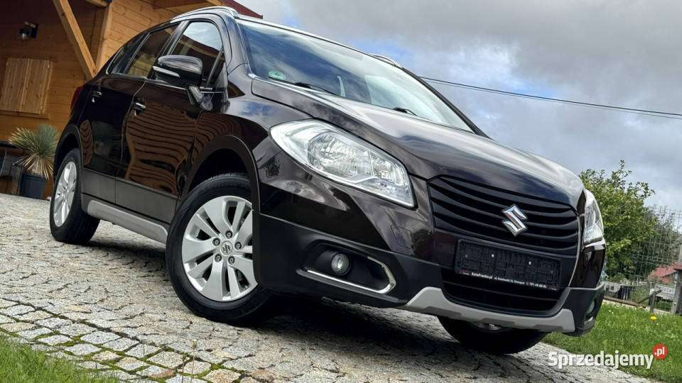 Suzuki SX4 SCross 16 Benz 120 SCROSS z Niemiec brązowy Strzegom