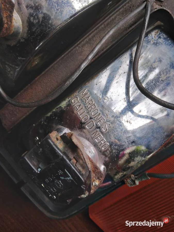 Lampa tylna 125p obudowa włoska stary typ Banino sprzedam