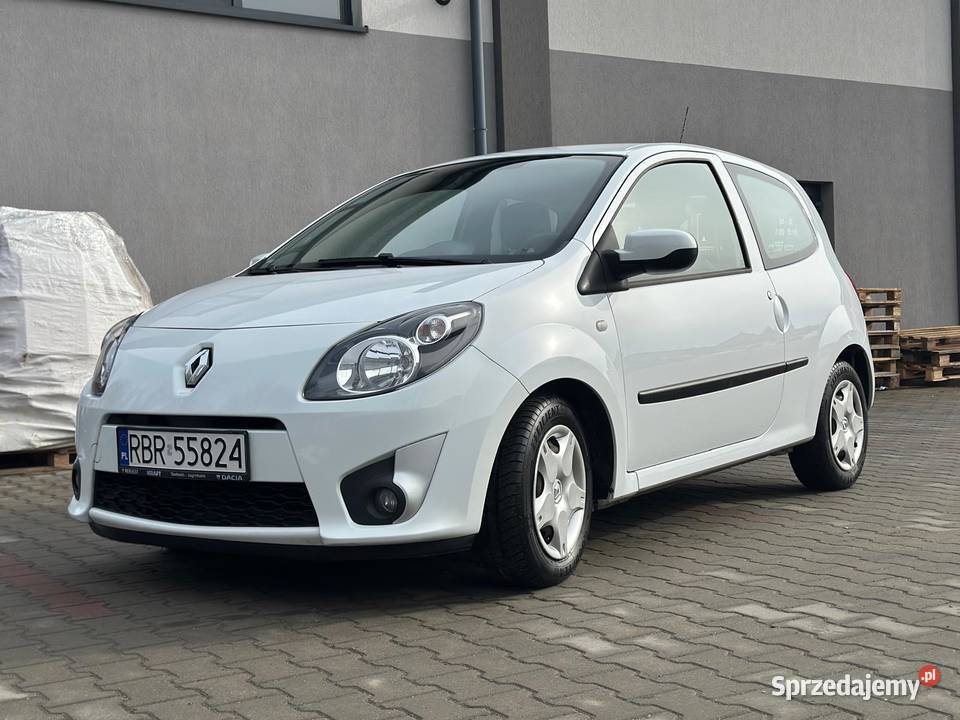 Renault Twingo 12 Benzyna 2010 LIFT Rok produkcji 2010