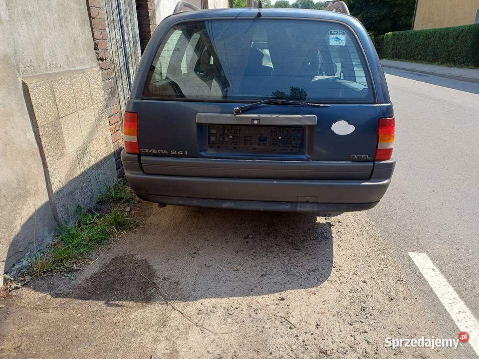 Opel omega A kombi 24 c20ne c24ne części maska Wiązów