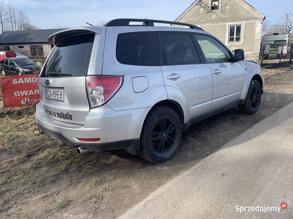 Subaru Forester 20d 4x4 2009r Sprawny Panorama srebrny Rutki-Kossaki