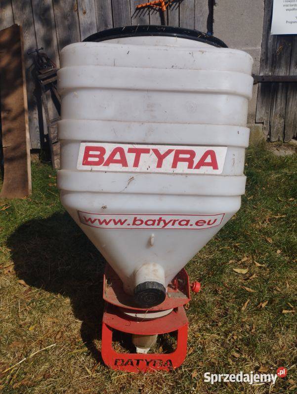 Elektryczny rozsiewacz do poplonu BATYRA Zaświatycze