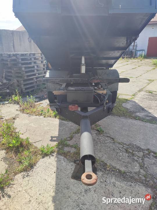 Przyczepa jednoosiowa na bliźniakach wywrot wywrotki Wywrotki