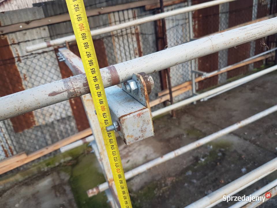 Stojak Regał Na Folie Tkaniny Papier Wąchock