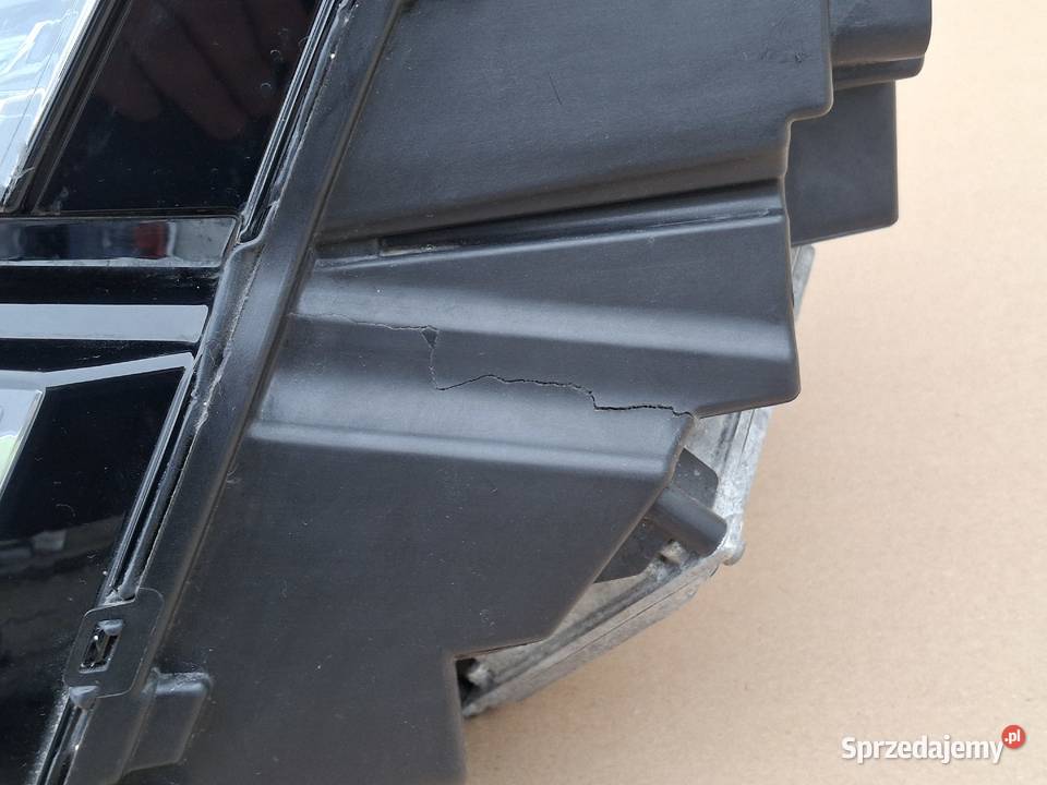 SKODA KAROQ REFLEKTOR LEWY FULL LED LAMPA LEWA osobowe lubuskie Bieleń