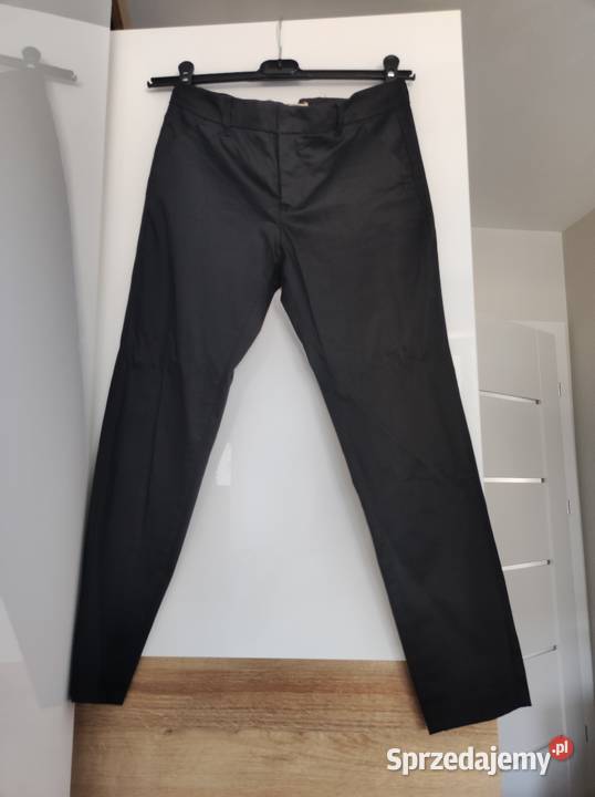 czarne eleganckie spodnie Mango Spodnie