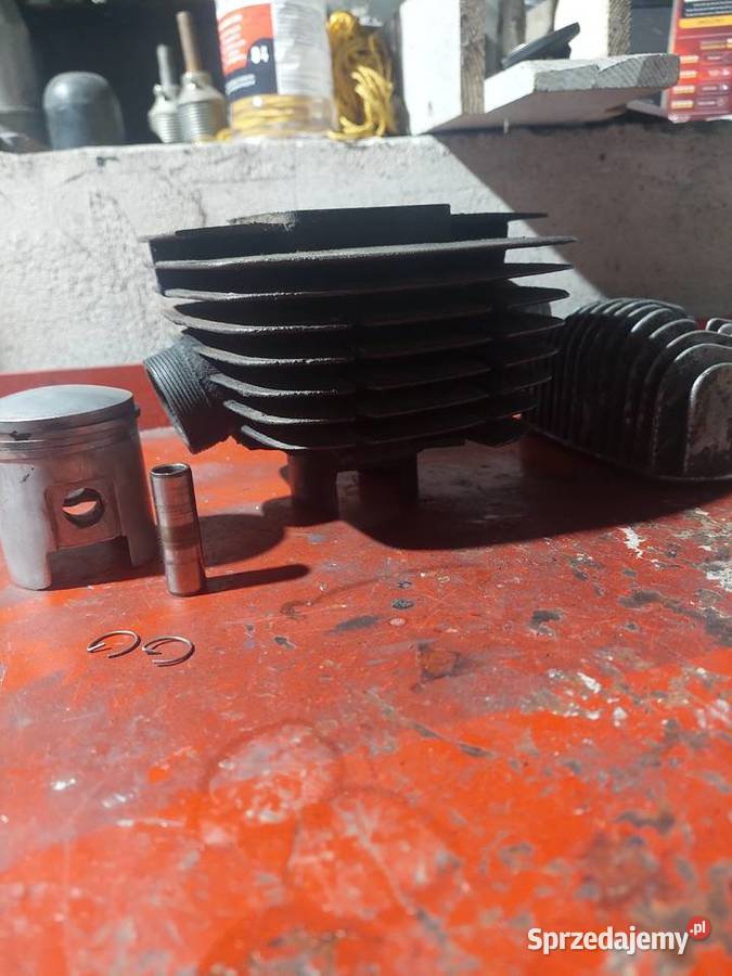 cylinder żeliwny z głowicą wsk 125