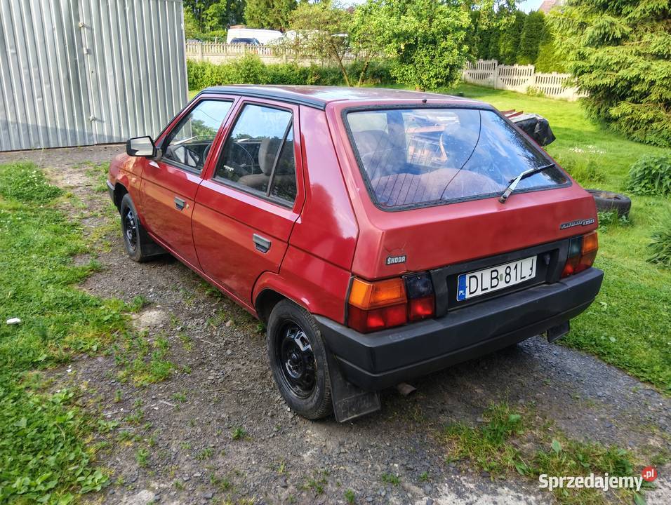 Skoda Favorit 13 benzyna jeździ i hamuje światła przeciwmgielne Gryfów Śląski