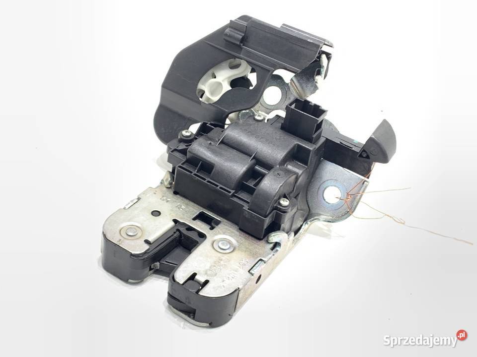 ZAMEK KLAPY TYŁ AUDI A4 B8 Kombi 8R0827505 0715 podkarpackie