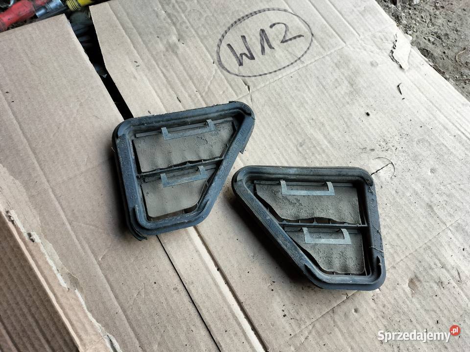 VOLKSWAGEN POLO 6N 3D KRATKA WENTYACJI BAGAŻNIKA