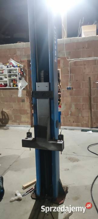 Podnośnik dwukolumnowy hydrauliczne BESTLIFT 240 Medynia Łańcucka