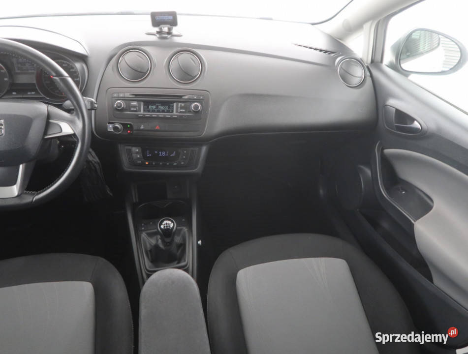 Seat Ibiza 12 TSI ESP sprzedam