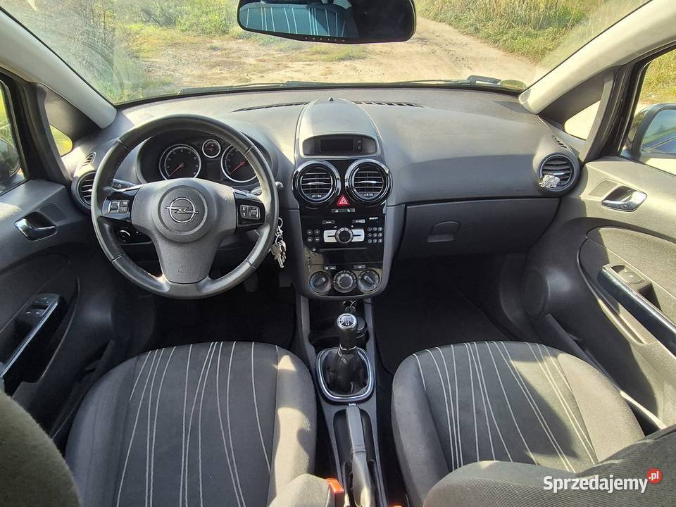 Opel Corsa D 2011 Wersja Limited Edition 111 sprzedam