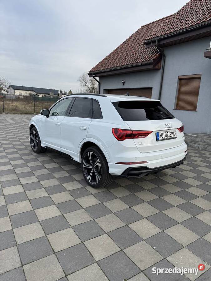 Audi Q3 z2024 roku 20 benzyna 4x4 przebieg 7 Ciechocinek